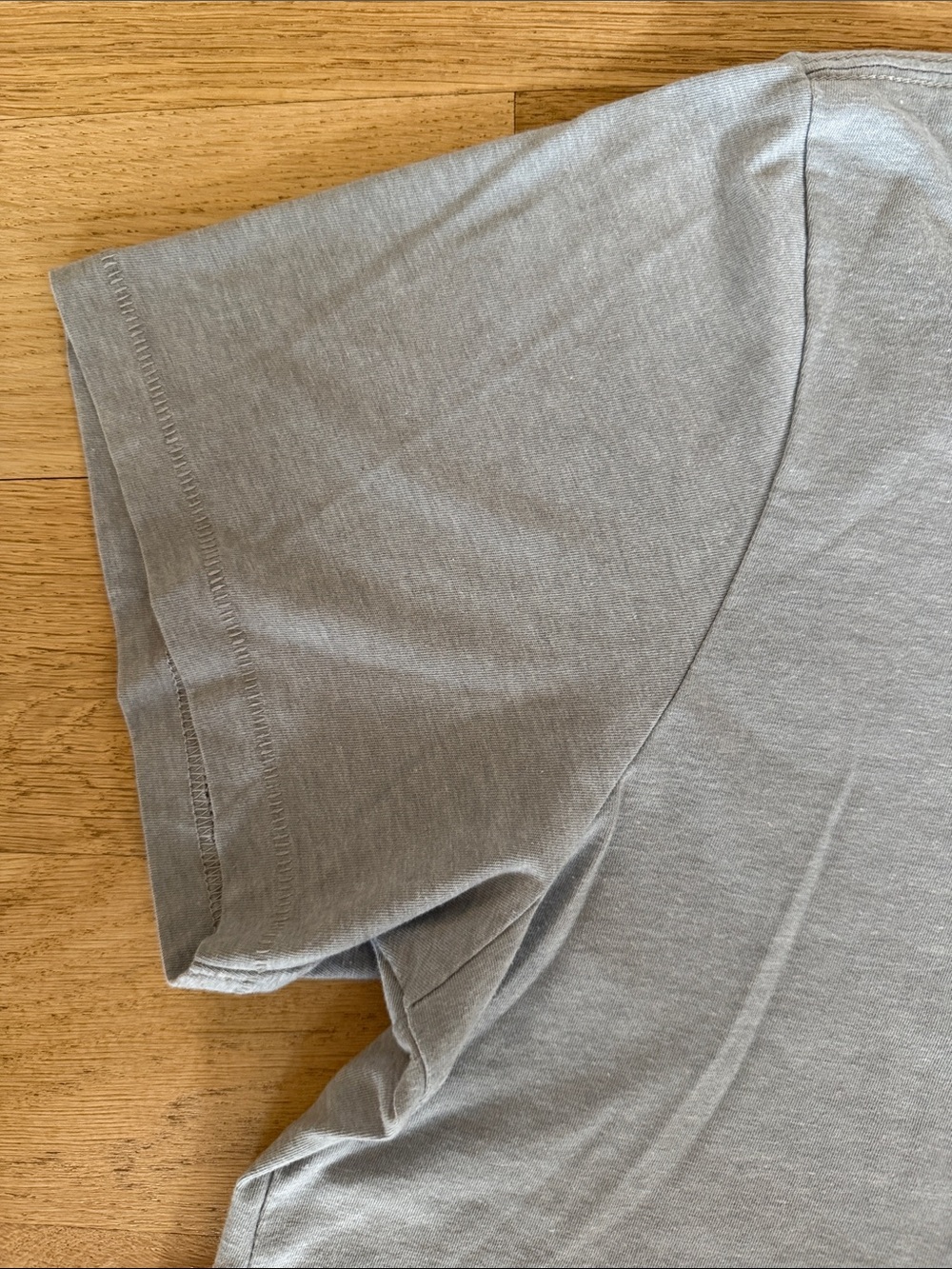 Men's Light Gray Short-Sleeve Crewneck T-Shirt Sz XL - Picture 5 of 11